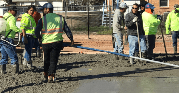 Acheieveing-A-Level-Concrete-Slab-With-Beast-Screed